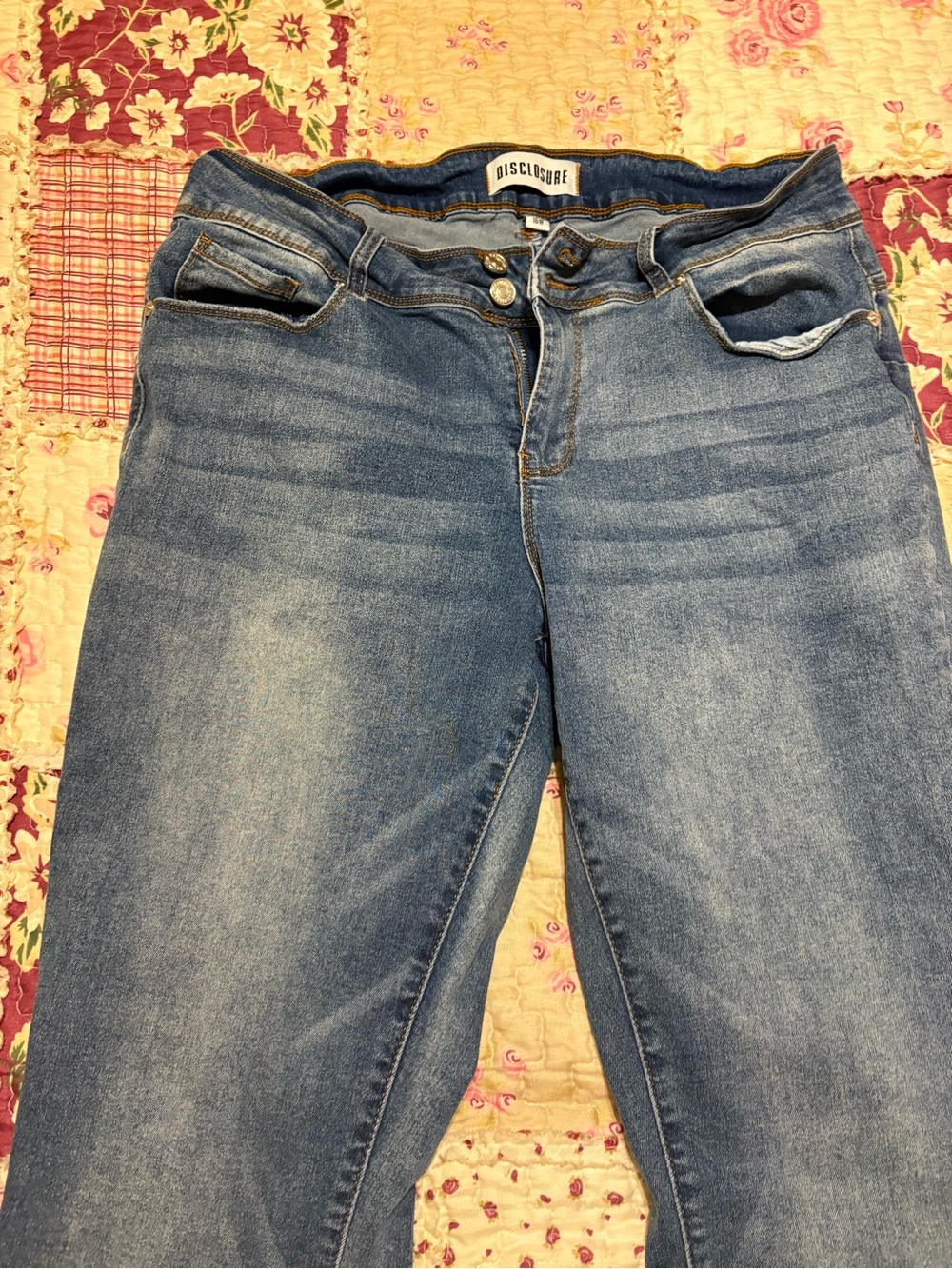 Disclosure Women's Boyfriend Jeans in Faded Blue